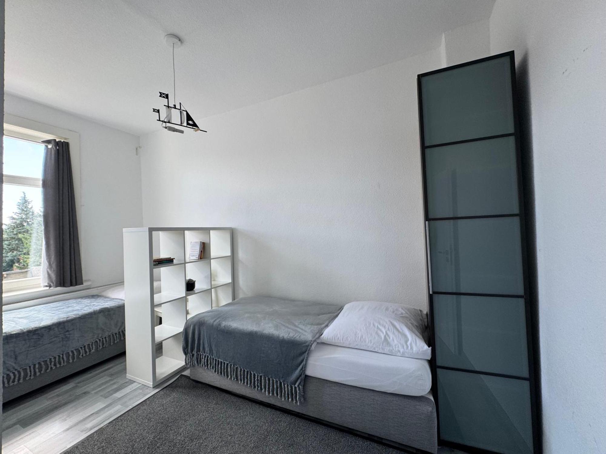 Moderne 4 Zimmer Apartment Mit Bergblick Stadtzentrum Contactless Check-In Gehrden  Exterior foto