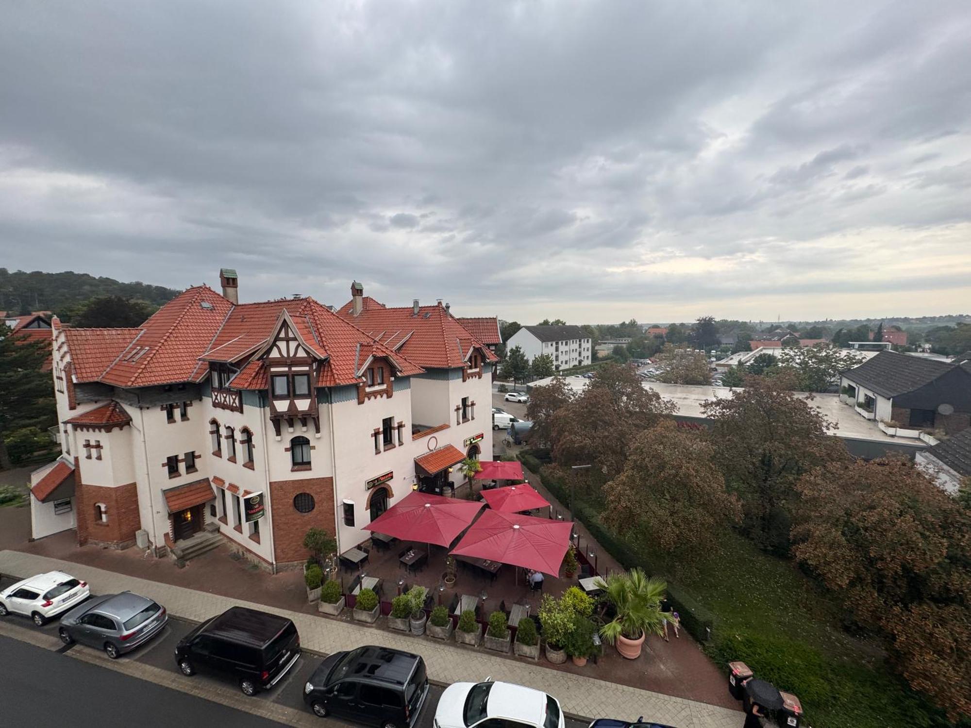 Moderne 4 Zimmer Apartment Mit Bergblick Stadtzentrum Contactless Check-In Gehrden  Exterior foto