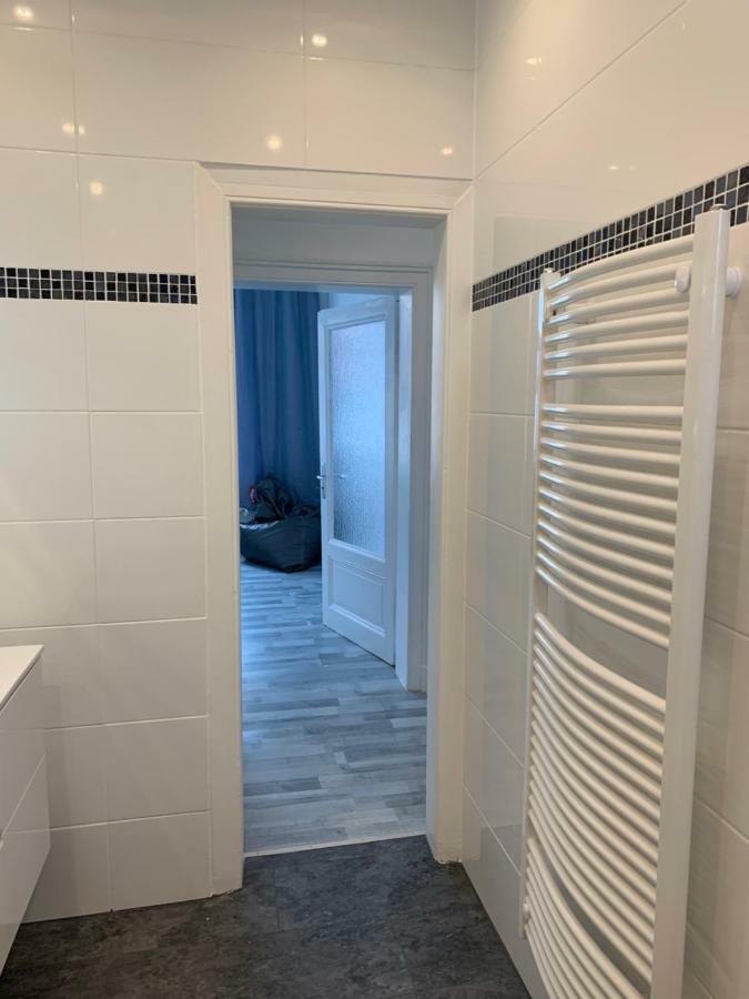Moderne 4 Zimmer Apartment Mit Bergblick Stadtzentrum Contactless Check-In Gehrden  Exterior foto